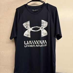 Under Armour Men's Black T-Shirt - L
